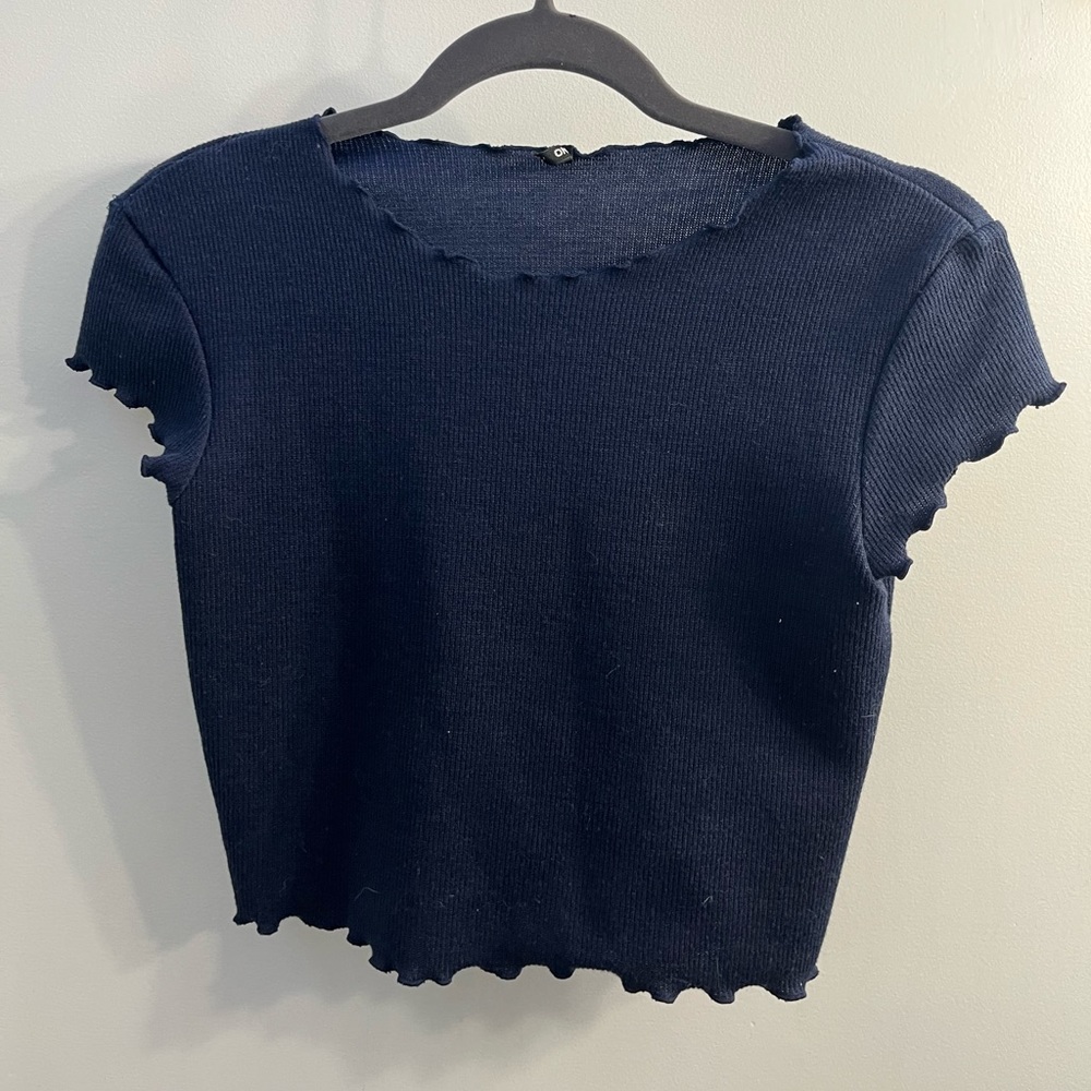 Cropped Lettuce Trim Tee